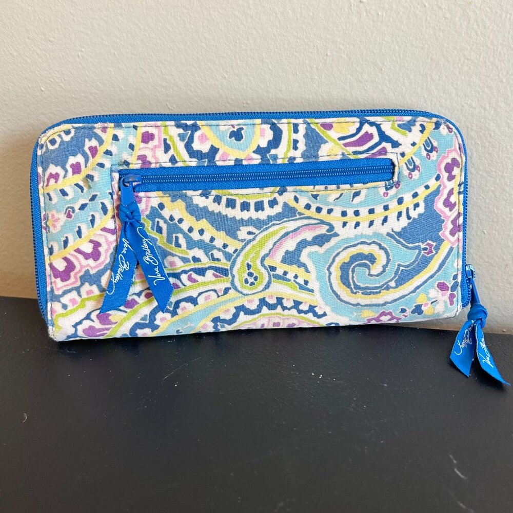 Vera Bradley Capri Blue Retired Travel Organizer Passport Wallet Case Zip Around - Picture 2 of 8